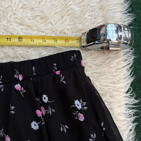 Torrid Floral Chiffon Skater Mini Skirt - Picture 2 of 9